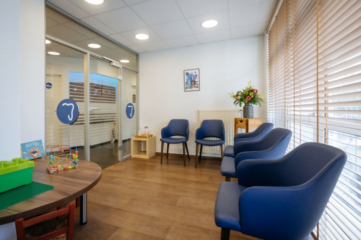 Zahnzentrum Rostock – Wartezimmer 1